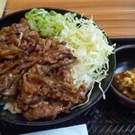 カルビ丼とスン豆腐専門店 韓丼 - 牛カルビ丼とセットから揚げ