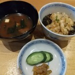 天ぷら たけうち - 赤出汁と香のもの