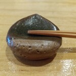 天ぷら たけうち - 栗の箸置き