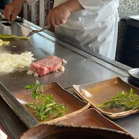 横浜瀬里奈 ステーキドーム - 