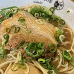 中華そば つけそば 伊蔵八本店 - トロトロの豚チャーシュー