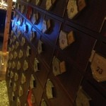 DENRAI - 入口すぐ、靴を脱ぎます。店内のフロアー感触が、これが心地良かったりします。