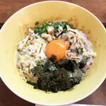 湘南まぜそば solar - 焦がしチーズまぜそば（920円）