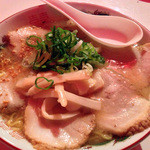 Akatenramen - チャーシュー麺（900円）