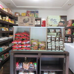 Warung Berkah Jaya - インドネシア食材コーナーが併設