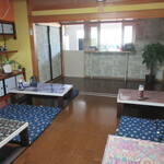 Warung Berkah Jaya - 店内