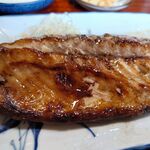 食事と酒処 真 - 脂ノリノリの焼鯖！