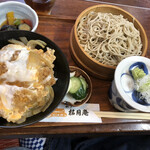 Teuchi Soba Shougetsuan - カツ丼セット