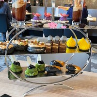 インプレイス 3-3 ヒルトン名古屋 - 上
                    さかさまタルトタタン・チェシャ猫のビジュ
                    
                    中
                    
                    プティパリブレスト・黄金のオペラ・アントワネットのクレイジーヘアムース
                    
                    下
                    
                    プティトリアノンの髪飾・ラストスイーツハートの女王からの贈り物