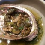 亀喜寿司 - 活鮑アワビ ワタ 湯引き･活ブドウ海老頭で出汁取り)