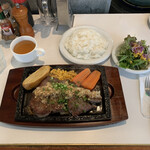 バンビ - これで2,000円です。安い。