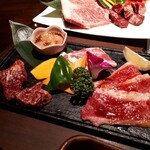 米沢牛炭火焼肉 上杉 - まんぷく焼肉ランチ(1880円)　お肉