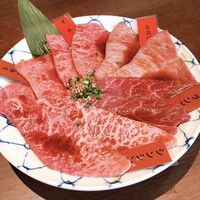 焼肉ぽんが 田町店 - 希少部位5種盛り2,980円+税