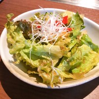 焼肉ぽんが 田町店 - ぽんがサラダ680円+税