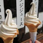 とうふ工房 分家 奈良屋 - 料理写真:ソフトクリーム