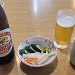 うなぎ専門店 うな菊 - ビール & 漬物