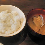 源泉の宿 ちすじ旅館 - 大浅利の味噌汁