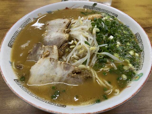 とくだラーメン 隼人 ラーメン 食べログ