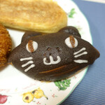 ブレッド ストーリー - 黒猫チョコクリームパン（249円）