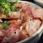 塩そば専門店 桑ばら - 本鮪丼と秋刀魚香油のかけそば