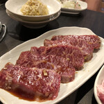 炭火焼肉ホルモン うらら - 