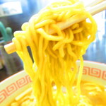 ラーメン ふくや - 醤油ラーメン５００円（税込）の麺のアップ【２０２１年１０月】