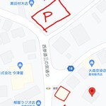 焼肉 牛参道 - お店と駐車場の場所