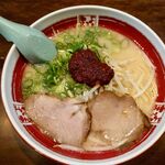 麺道 まるよし - ピリ辛ラーメン+モヤシトッピング　700円+70円