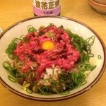 鍋・馬肉料理 牛正 - 桜ユッケ丼