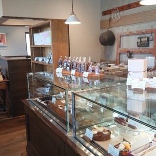 スイーツ ワークス エクレール_2