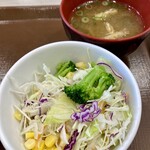 すき家 - サラダセット（生野菜＋味噌汁）