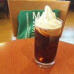 カフェ・ベローチェ - コーヒーフロートのMサイズ（￥３４１）