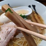 銀座 八五 - 歯応えのよいメンマ