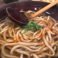 自家製粉石臼挽きうどん 青空blue 本店 - うどん接写
