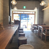 自家製粉石臼挽きうどん 青空blue 本店 - 内観