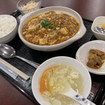 中華料理 北京飯店 - 麻婆豆腐定食680円