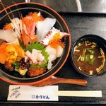 海鮮料理 吾作どん  - 令和3年10月 ランチタイム
            海鮮丼 1000円