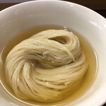 Raamen Sando - ハルユタカ100%の真っ白い麺が美しい！