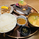 炙り肉寿司 梅田コマツバラファーム - ステーキ&唐揚げランチ