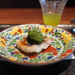 きう - 焼き太刀魚、九条葱と春菊のソース