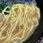 麺家 GOOD LUCK - 麺は富士製麺の中太麺。