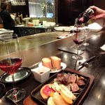 (p≧▽≦q)タペーニャ　テンプラニーニョを注いで下さっています　