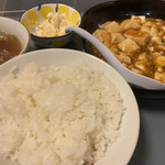 鳳園 - ランチ 麻婆豆腐定食（840円）