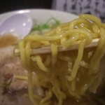 中太麺がおいしい