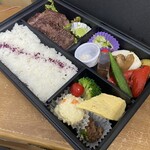 甲子園テッパンメシHanare Kitchen - 黒毛和牛赤身肉ステーキ弁当 –晴HARE-