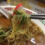 タクちゃんラーメン - 麺は細麺