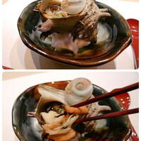 八重洲 鮨 海味 - ✦サザエの壷焼き
                      スライスしたサザエとスープがぎっしり詰まってます。
                      このスープも美味しいのでオススメ♡
                      奥の方に肝もありますよ～