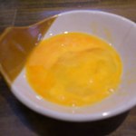 びっくり焼き亭 - 黄身と白身が半分ぐらい分離した状態（混ぜすぎ注意）