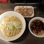 らあめん 広 - チャーシューつけ麺