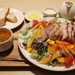 くらすわ - 季節のお食事サラダセット(1680円)